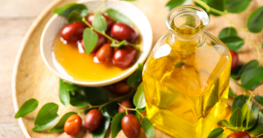 Unlocking the Secrets of Jojoba Oil: The Ultimate Skin Elixir